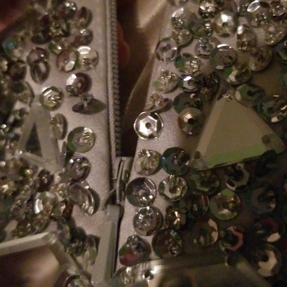 Prom dress. - Picture 4 of 5